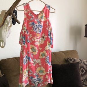 Super cute summer floral summer dress
